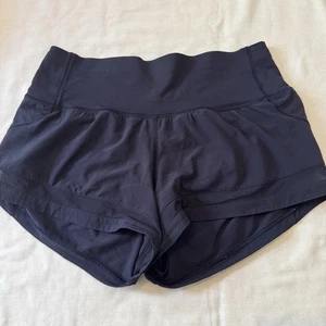 LULULEMON Women’s 6 Navy Pace Perfect Shorts Gym Athleisure Run Workout W7AEHS - Picture 1 of 10