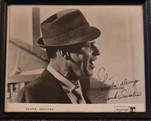 Frank Sinatra Autographed Photo - Vintage Gem of the Entertainment Legend! - Picture 1 of 3