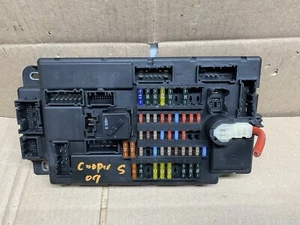 2007-2010 Mini Cooper S Body Control Fuse Junction Box Relay PL3 SPEG 3453736 - Picture 1 of 8