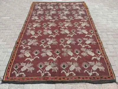 6x9 Floral Rugs for Living Room – Handmade Bohemian Embroided Wool Kilim rugs - Image 1 of 4