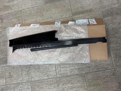 Cubierta, marco ventana Porsche PANAMERA 2018 derecha 971853290D Foto 1 de 4