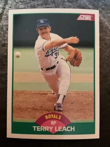 1989 Score Rookie & Traded - Terry Leach #24T - Picture 1 of 2