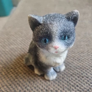 Vintage schwarz und weiß Keramik beflockt Katze Figur 5 1/2" - Bild 1 von 6