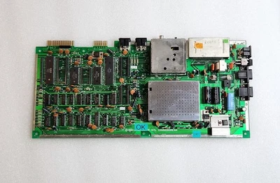 Placa madre Commodore C64 250407 A funcionando/probada + CHIPS PRINCIPALES (no todos) VERDE Foto 1 de 4