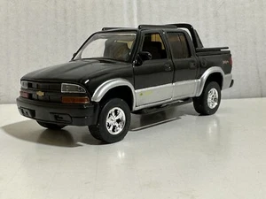 JADA 2000 CHEVY S10 PICKUP TRUCK BLACK 1:32 DIECAST 5" NEW NO BOX - Picture 1 of 12