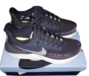 Brand new W Nike Legend React 2 Shield,Oil Grey/silver/Yellow SZ8.5 /EU43 - Picture 1 of 7