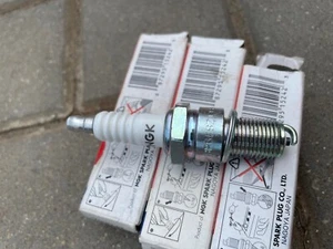 4x NGK ZÜNDKERZEN passend für WV GOLF 2 JETTA POLO TRANSPORTER RENAULT 19 2 CLIO - Bild 1 von 3