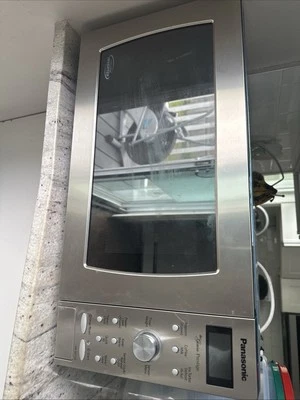 Microondas Panasonic The Genius 1250 W NN-SN96JS 2,2 pies cúbicos Foto 1 de 2