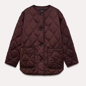 Zara Burgunder Oversized Light Puffer Water Repellent Kragenlose Jacke (Gr. XS) - Bild 1 von 8