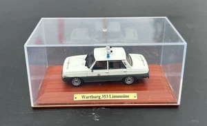 Atlas Verlag Modellauto 1:43 Wartburg 353 Volkspolizei DDR 1984 - mit Klarsbox - - Bild 1 von 9