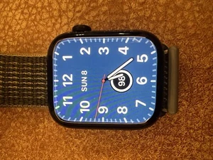Apple Watch Series 8 45mm Midnight Aluminium Case with 4 x straps, Regular (GPS) - Afbeelding 1 van 6