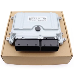 Engine Control Unit ECU Computer Module A2721533779 For Mercedes C350 CLK350 - Picture 1 of 7