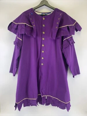 Túnica Nobel limitada de museos para hombre Nobel púrpura botones cuello manga larga pequeña Foto 1 de 4