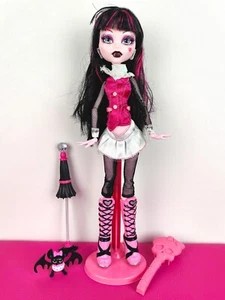 Monster High Doll Draculaura First 1st Wave - Picture 1 of 5