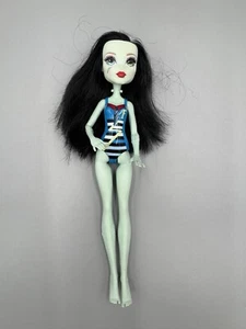 Bambola Monster High 2017 Frankie Stein - Foto 1 di 6