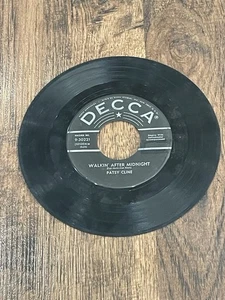 Patsy Cline Walkin’ After Midnight/A Poor Man’s Roses 45RPM - Picture 1 of 2