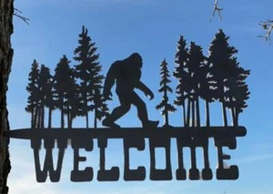Letrero de bienvenida Bigfoot arte metálico hecho en EE. UU. patio jardín escultura silueta arte - Imagen 1 de 3