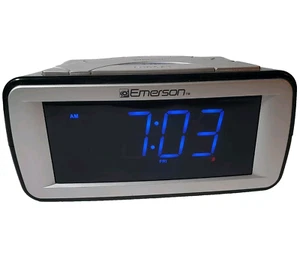 Large Display Alarm Clock Radio – Emerson CKS9031 SmartSet, Collectible Tech - Picture 1 of 9