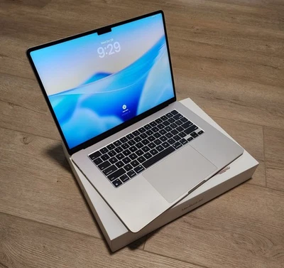 Apple MacBook Air 15" M3 16GB 1TB SSD Starlight - Only 7 Power Cycles! - Image 1 of 4