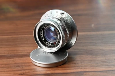 Nikon W-Nikkor C 3.5cm f2.5 LTM with Caps and Case - Image 1 of 4