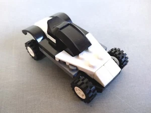  LEGO 4947  Racers  Tiny Turbos  Polybag Sports Racer Car  Complet - Picture 1 of 6