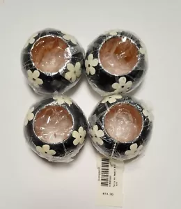 Set of 4 Pier 1 Wooden Napkin Rings Tally Ho White Flowers on Black NOS - Picture 1 of 5