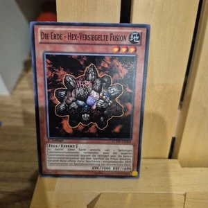 Yu-Gi-Oh Die Erde-Hex Versiegelte Fusion 1.Auflage Common LCYW-DE264 - Bild 1 von 2