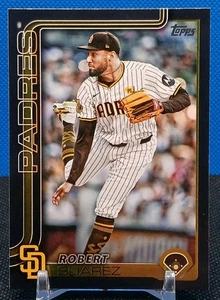 Robert Suarez /74 Black Parallel 2025 Topps Series 2 #633 San Diego Padres - Picture 1 of 9