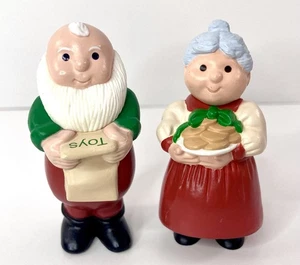 Hallmark Merry Miniatures 1989 Mr. Claus Santa & 1989 Mrs. Claus 2” Figures - Picture 1 of 9