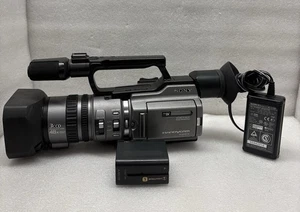Videocámara Sony DCR-VX2100E Handycam Mini DV 3CCD High End Super Stead probada ✅ - Imagen 1 de 9