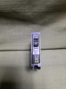 Square D QOB120 QO 20 Amp Single Pole Bolt ON Circuit Breaker 22kA 22,000AIC - Picture 1 of 5