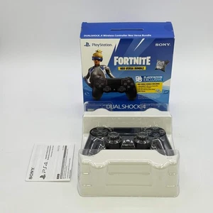 Nuevo Controlador Inalámbrico Sony Fortnite Neo Versa Paquete DualShock 4 Para PS4 Negro - Imagen 1 de 6