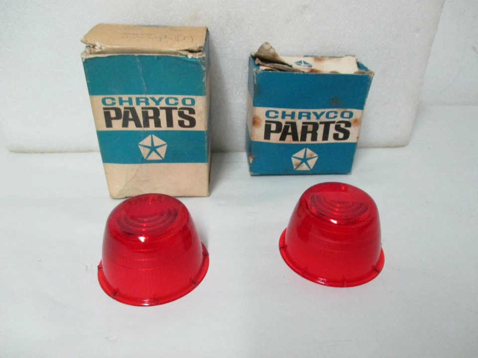 Lentes de lámpara de funcionamiento de techo para camioneta Dodge D100 200 300 Mopar NOS 1960-70 2647841 Foto 1 de 2