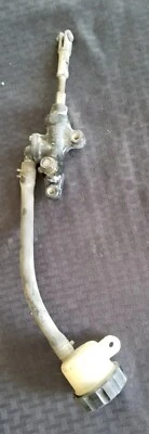 Yamaha FZ700 1987 cilindro maestro trasero ♻️ Foto 1 de 4