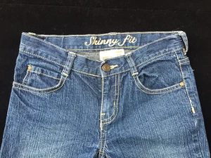 Size 10 Slim Girl's Medium Wash Skinny Fit Jeans with Adjustable Waist Crazy 8 - Picture 1 of 4