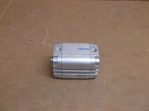 ADVU-32-30-P-A Festo Pneumatic Air Compact Cylinder ADVU3230PA 156535 - Picture 1 of 4
