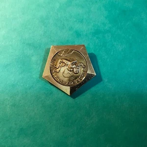 UdSSR Original Vintage Pinback Brosche Weltraum Kosmos Kosmonaut Spacewalk Russland.  - Bild 1 von 3
