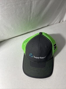 Sombrero trasero de malla con correa ajustable Super Source - Imagen 1 de 5