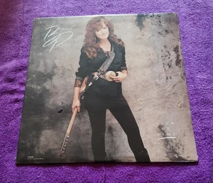 BONNIE RAITT  " NICK OF TIME " SEALED 1989 PRESSING. - Picture 1 of 1