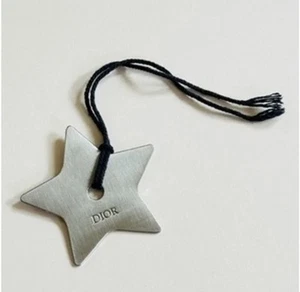 (1) Dior Silver Metal Star Pendant Key Chain Key Ring Bag Charm 100% Authentic - Picture 1 of 6