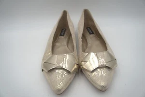 White House Black Market Chic/Elegant Leather Gold Flats with Bow.  Size 7 1/2 M - Picture 1 of 6