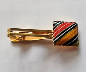 GENTS VINTAGE AUTHENTIC SWEDEN ENAMEL GOLD TONE METAL MEN'S TIE CLIP - Picture 1 of 3