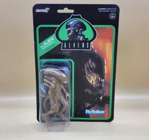 2021 Super7 ReAction Aliens The Alien Warrior (Stealth) 3.75" Action Figure MOC! - Picture 1 of 3