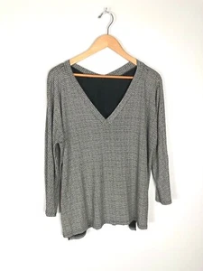 J. Jill Wearever Collection Stricktop schwarz-weiß tiefer V-Ausschnitt, Gr. M - Bild 1 von 3