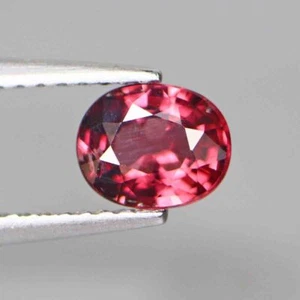 Glowing Oval 0.86 Cts Natural Rhodolite Garnet Gemstone - Picture 1 of 5