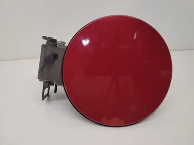 2013-2022 BUICK ENCORE Fuel Filler Door Red 95913056 13-22  - Изображение 1 из 4