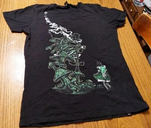 Alice in Wonderland Shirt Size Large Psychedelic Green Catapiller Who Are You - Picture 1 of 10