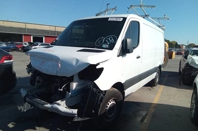 2023 Mercedes-Benz Sprinter 2500 2.0L Engine Motor OEM 48K Miles - LKQ433753085 - Image 1 of 4