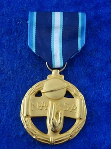 A1-10) Orden de Estados Unidos NASA Logro Científico Excepcional Original RARO - Imagen 1 de 4