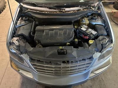 Conjunto de filtro de aire usado se adapta a: Chrysler Pacifica 2004 grado A Foto 1 de 4